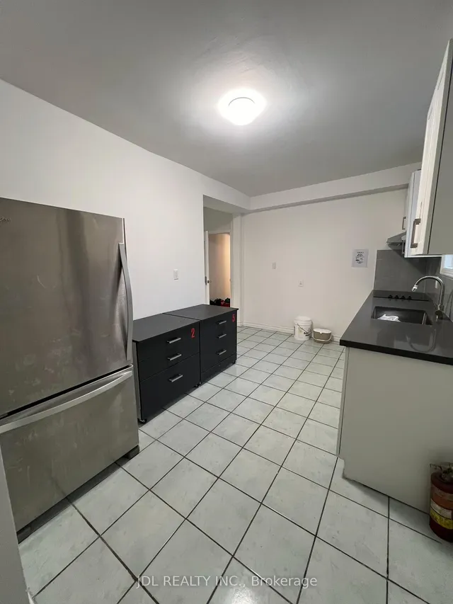 Additional image 12 of 44 Sullivan St