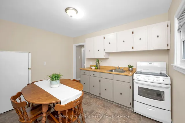 Additional image 9 of 444 Melvin Ave