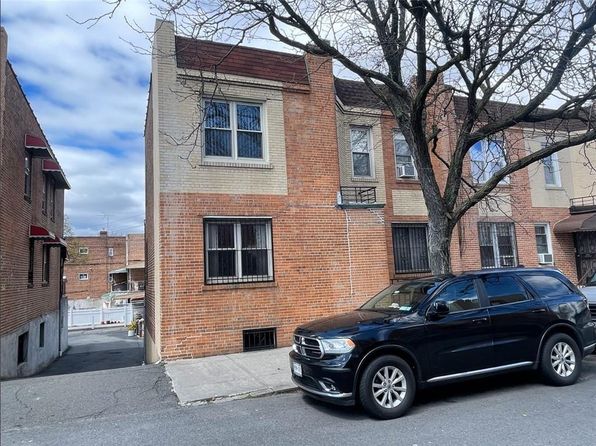 8235 Ankener Ave, Flushing, NY 11373