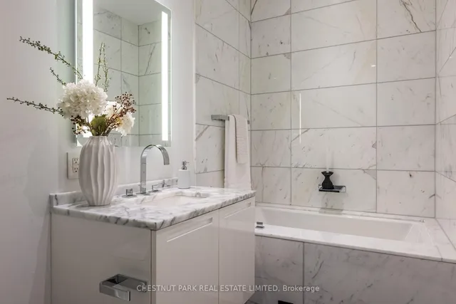 Additional image 31 of 180 University Ave Unit 6104