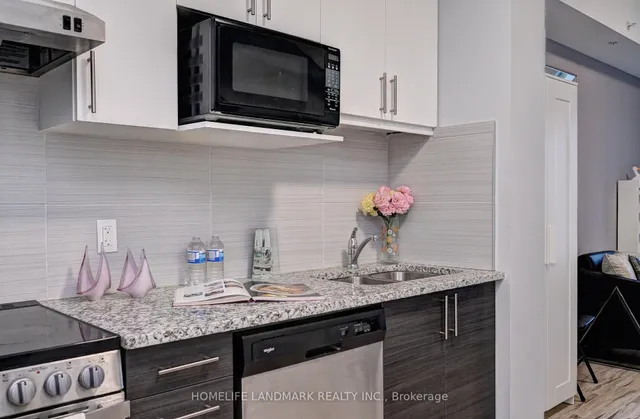 Additional image 16 of 77 Leland St Unit 301