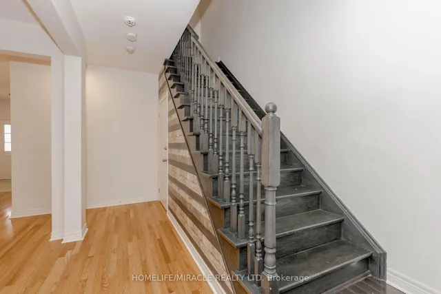 Additional image 33 of 1015 Job Cres