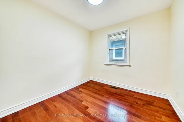 Additional image 12 of 74 Mountland Dr