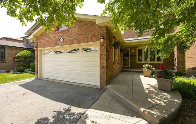 237 Vodden St