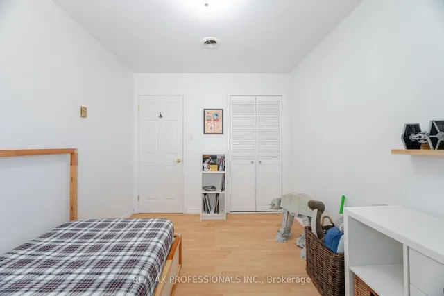 Additional image 24 of 582 Renforth Dr Unit 34