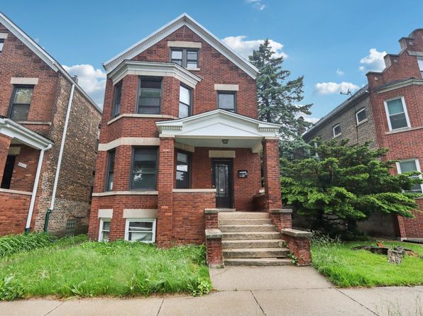 8548 S Manistee Ave, Chicago, IL 60617