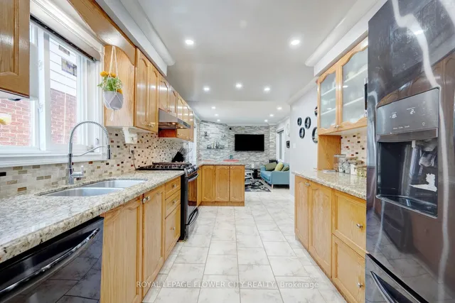 Additional image 11 of 27 Denlow Dr