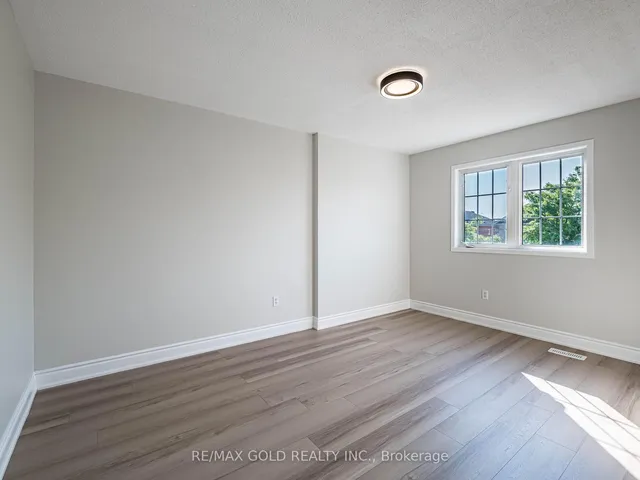 Additional image 23 of 105 Woodhaven Dr