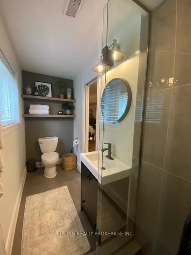 Additional image 24 of 923 Daryl Dr