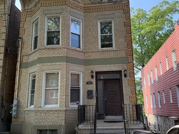 251 E 235th Street, Bronx, NY 10470