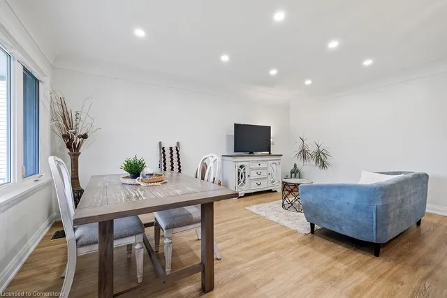 Additional image 18 of 60 Howe Ave