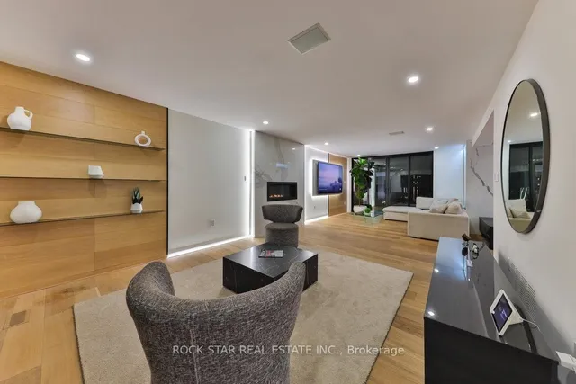 Additional image 19 of 370 Goodram Dr