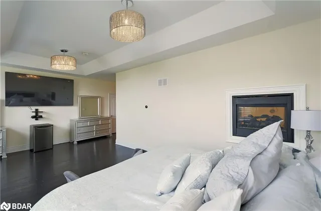 Additional image 20 of 1 Royal West Drive Dr