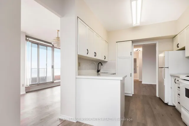 Additional image 8 of 400 Mclevin Ave Unit 1009