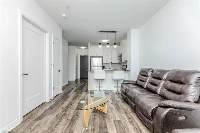 Additional image 23 of 102 Grovewood Common Unit 121