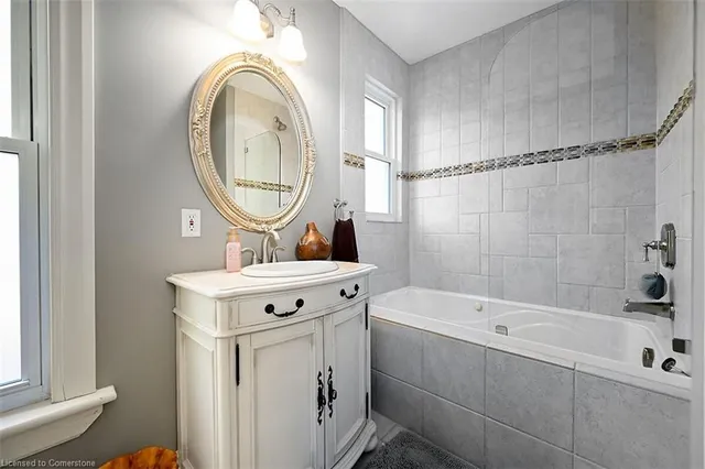 Additional image 26 of 21 Baldwin St