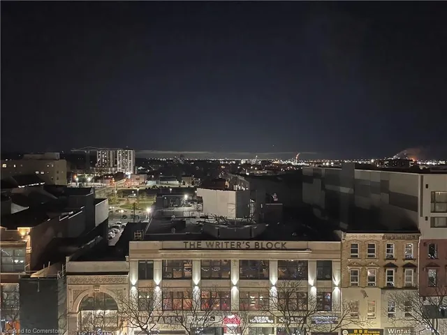 Additional image 44 of 118 King Street East St Unit 723