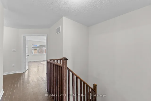 Additional image 36 of 120 Finegan Circ