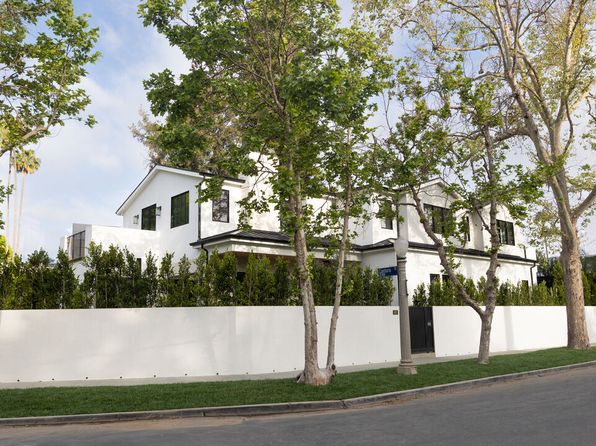 3935 Rhodes Ave, Studio City, CA 91604