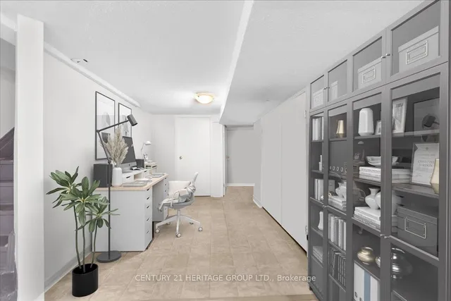 Additional image 43 of 336 Emerald St