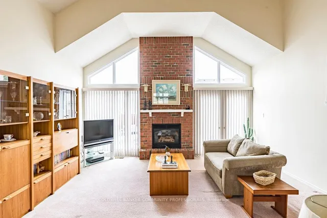 Additional image 12 of 2 Katie Crt