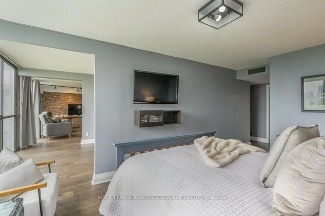 Additional image 29 of 4235 Sherwoodtowne Blvd Unit 705
