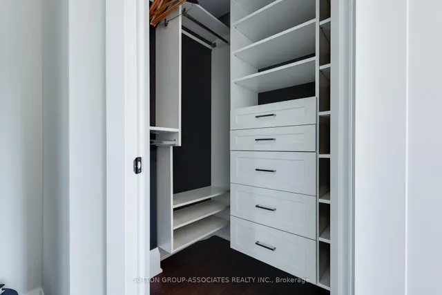 Additional image 22 of 209 Atlas Ave