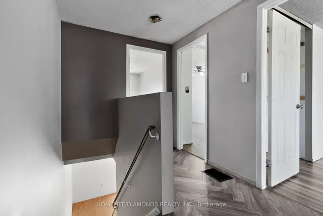 Additional image 19 of 262 KENORA Ave Unit 35