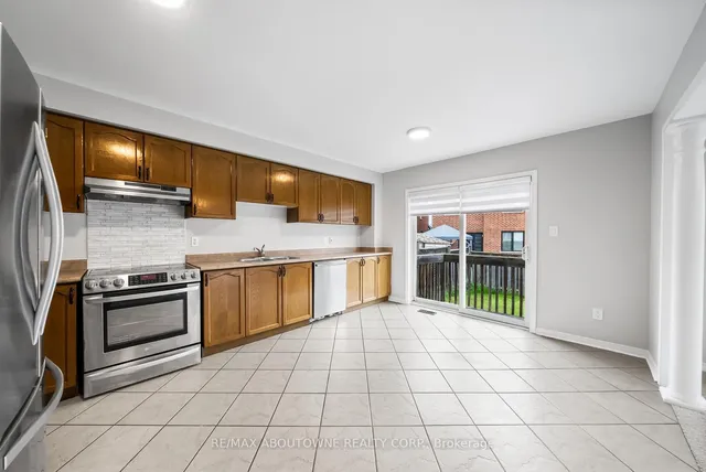 Additional image 15 of 71 Cobblehill Cres