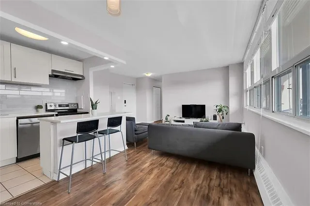 Additional image 11 of 15 Albright Rd Unit 811