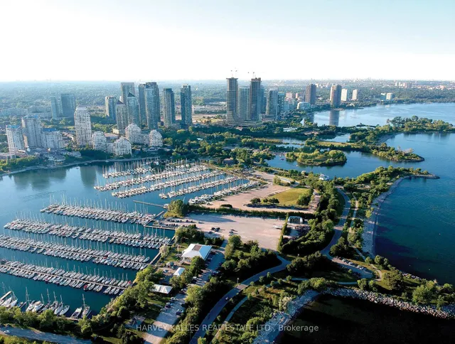 Additional image 26 of 39 Annie Craig Dr Unit 1403