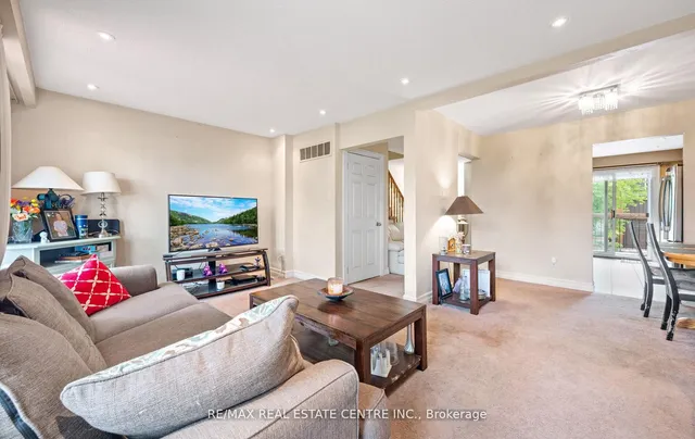 Additional image 13 of 750 Burnhamthorpe Rd Unit 35