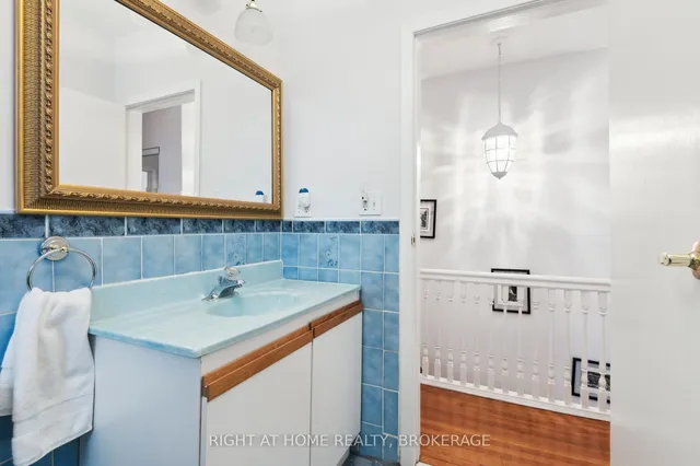 Additional image 49 of 812 Gladstone Ave