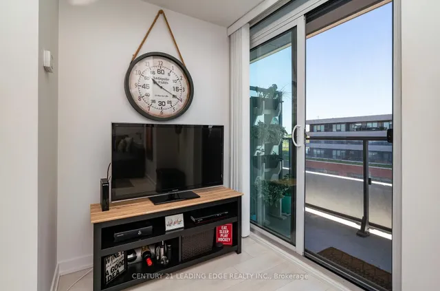 Additional image 9 of 2212 LAKESHORE Blvd Unit 811