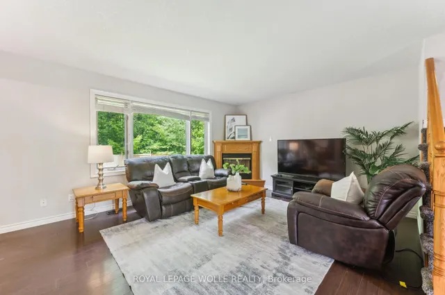 Additional image 10 of 35 Dayman Crt