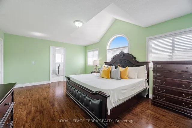 Additional image 32 of 19 VALLEYPARK Cres