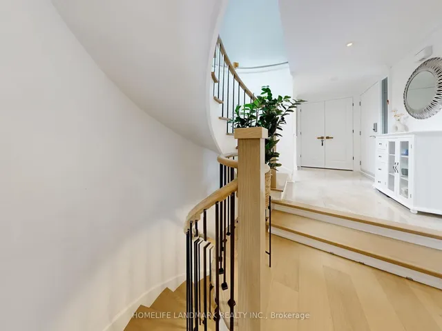 Additional image 28 of 168 Kingsbridge Garden Circ