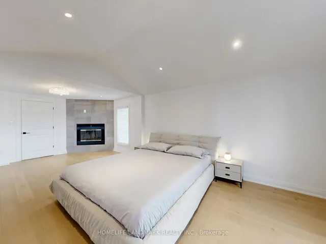 Additional image 17 of 168 Kingsbridge Garden Circ