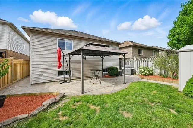 Additional image 38 of 69 Hillgarden Dr