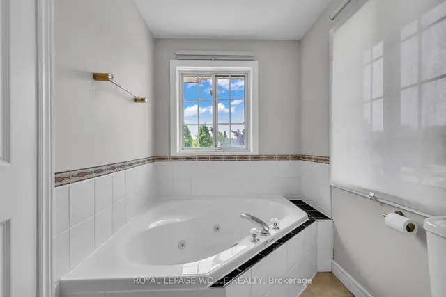 Additional image 24 of 50 Inge Crt