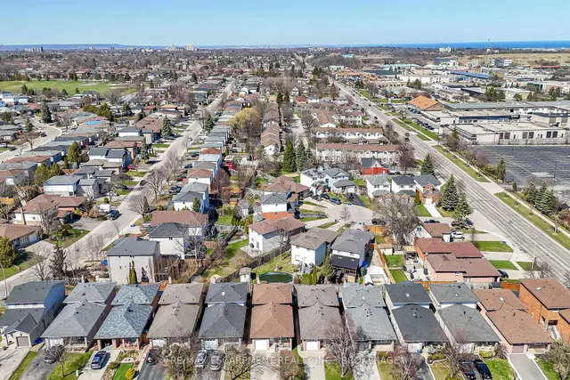 Additional image 49 of 43 Everest St