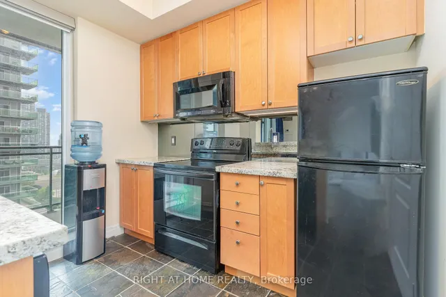 Additional image 5 of 2121 Lake Shore Blvd Unit 2101