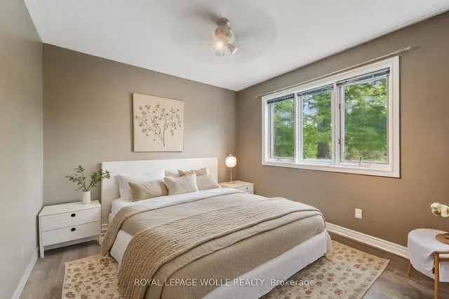 Additional image 23 of 35 Dayman Crt