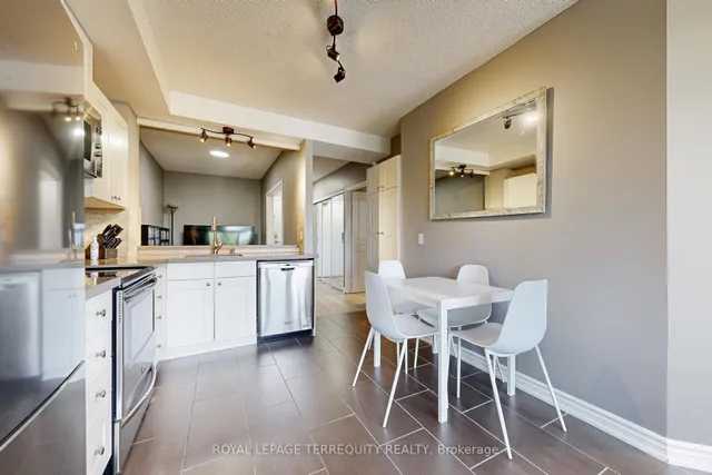 Additional image 14 of 200 Burnhamthorpe Rd Unit 402