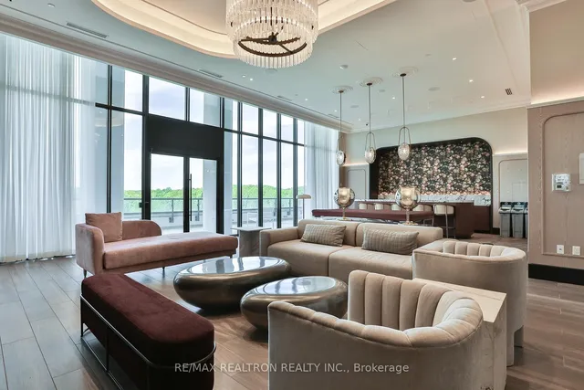 Additional image 8 of 10 Inn On The Park Dr Unit 901