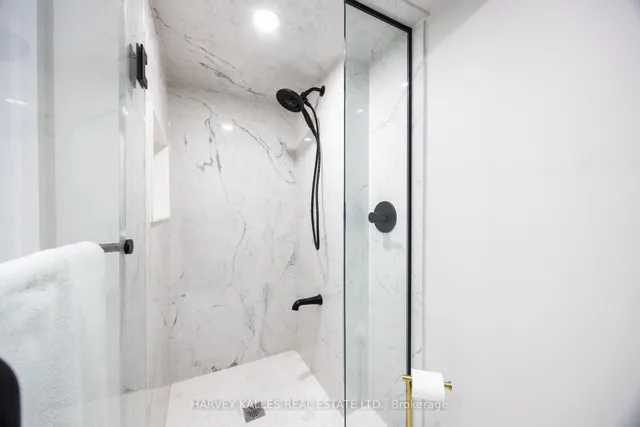 Additional image 43 of 84 Kimbark Blvd