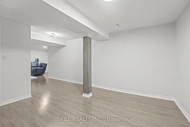 Additional image 26 of 71 Briarwood Ave