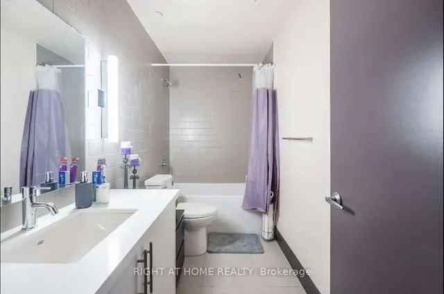 Additional image 12 of 121 King St Unit 101