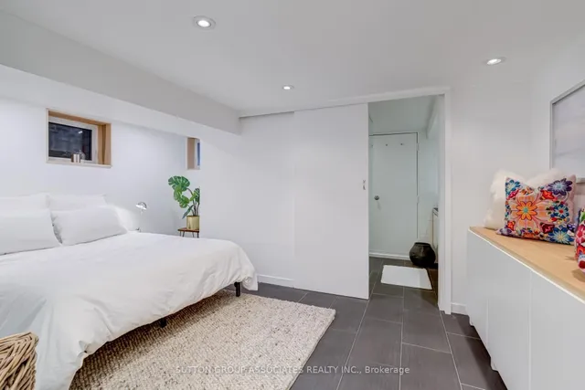 Additional image 32 of 215 Christie St