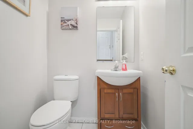 Additional image 27 of 477 Farlow Cres